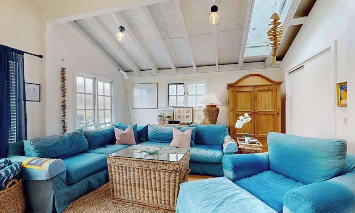 Salmon Creek Cabin | Bodega Bay 1BR waterfront cottage on Salmon Creek — dogs welcome