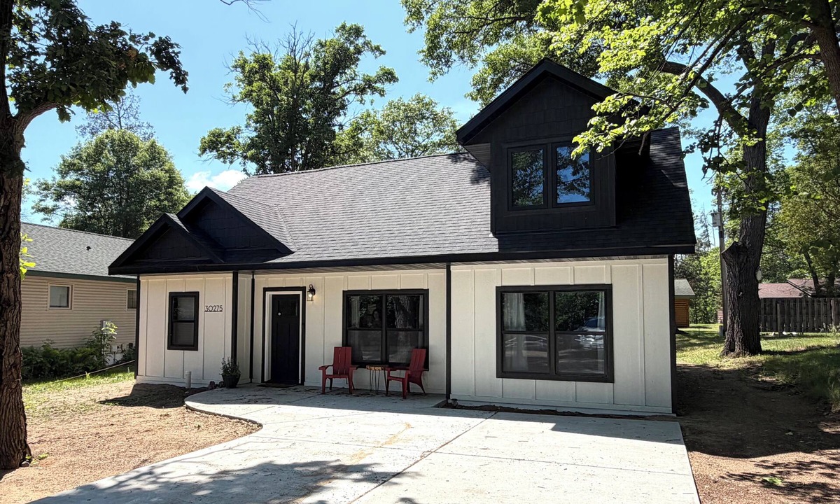 Breezy Point House | Brand New Breezy Point Cabin Retreat - Birdsong Bungalow