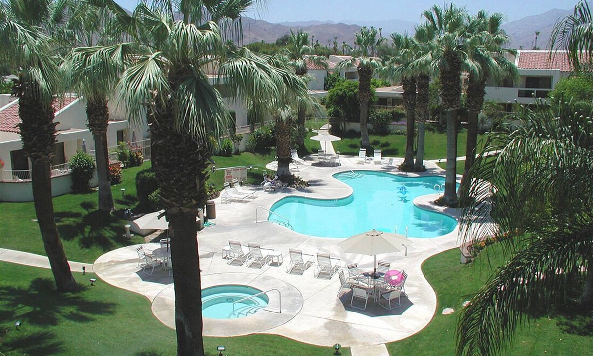 Indian Canyon Condo | Breathtaking mountain views from this very private, updated Mid Century condo!