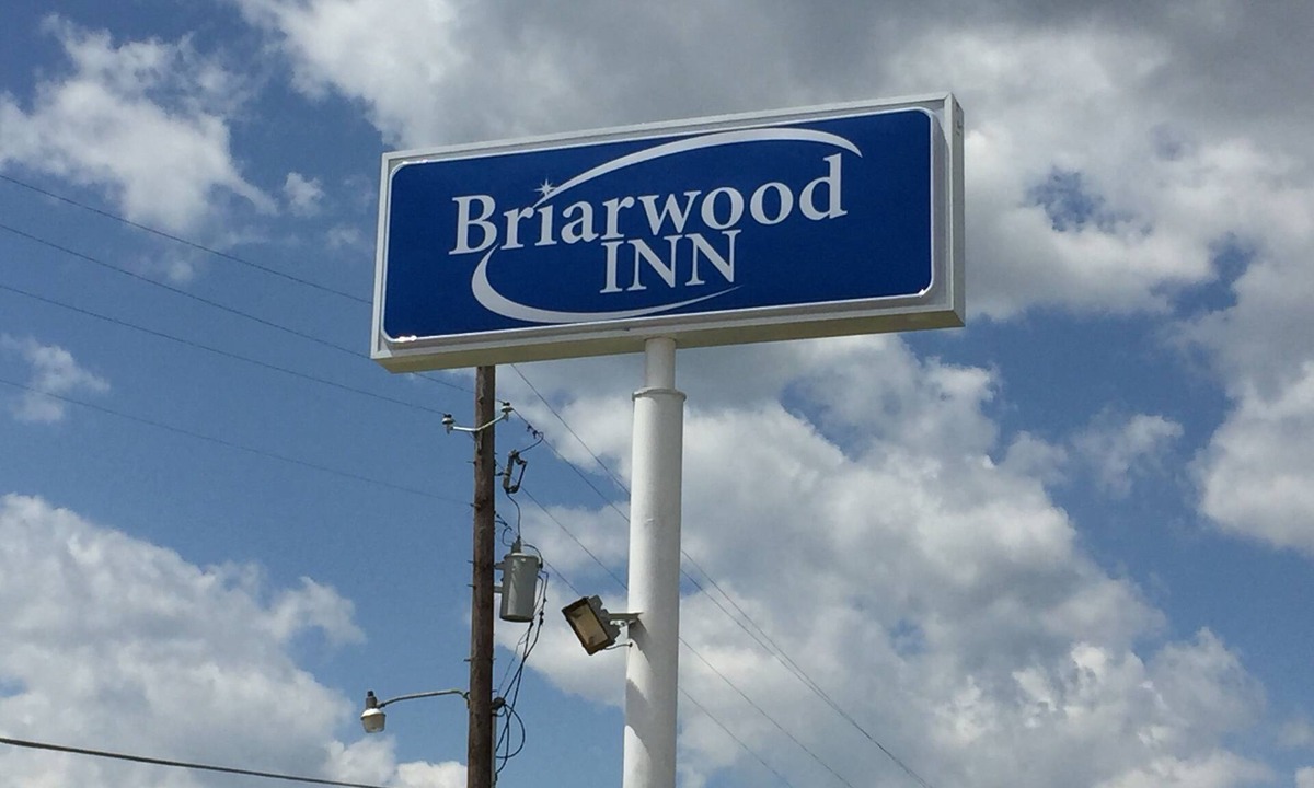 Amory Hotel | Briarwood Inn