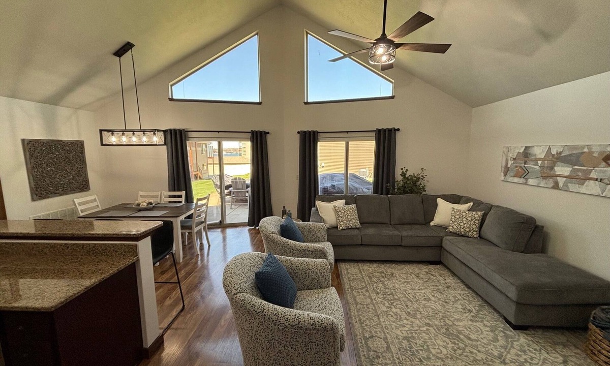 Spirit Lake Cabin | Bridges Bay Retreat, Lake View, Updated in 2025, 6 Daily Water Park Passes