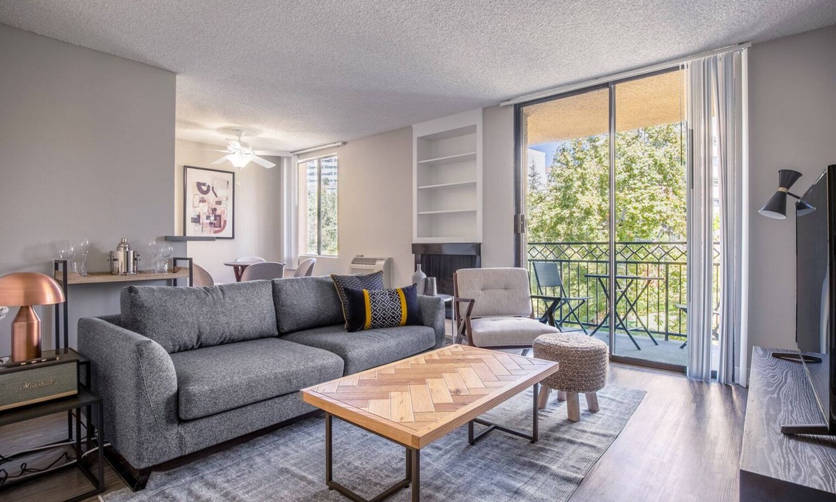Westwood Apartment | Bright Westwood 1BR w/Gym, walk to Westwood Village, by Blueground