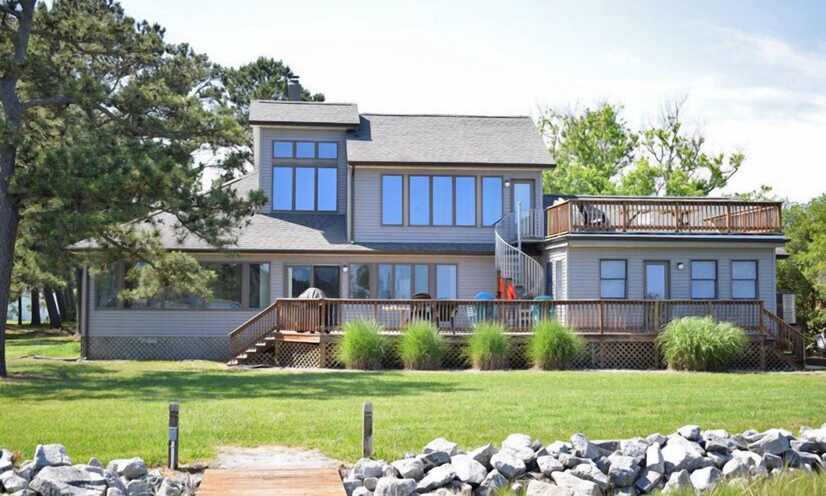 Deep Hole House | Brittany-Private Deep Water Pier & Boat Dock