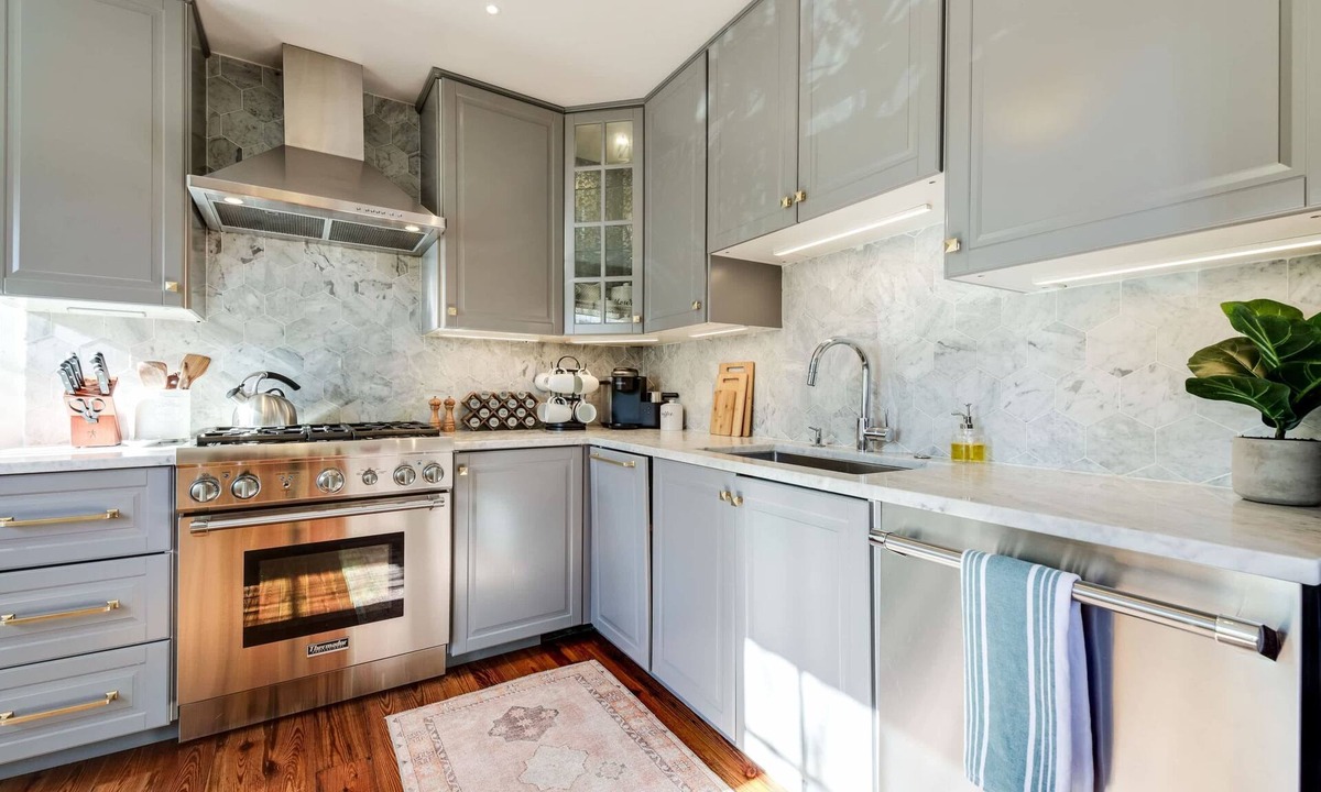 Old Town West House | Brockett House - An Old Town Row Home!