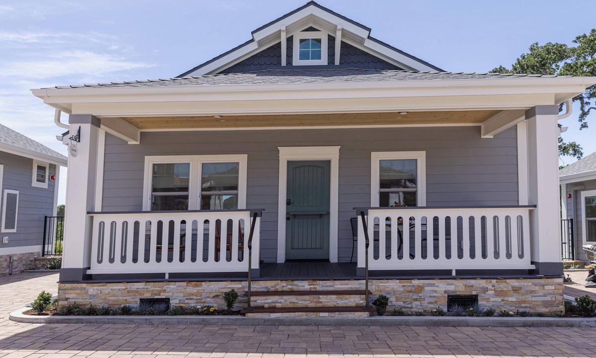 Santa Ynez House | Bungalow #5 by Polo House and Bungalows