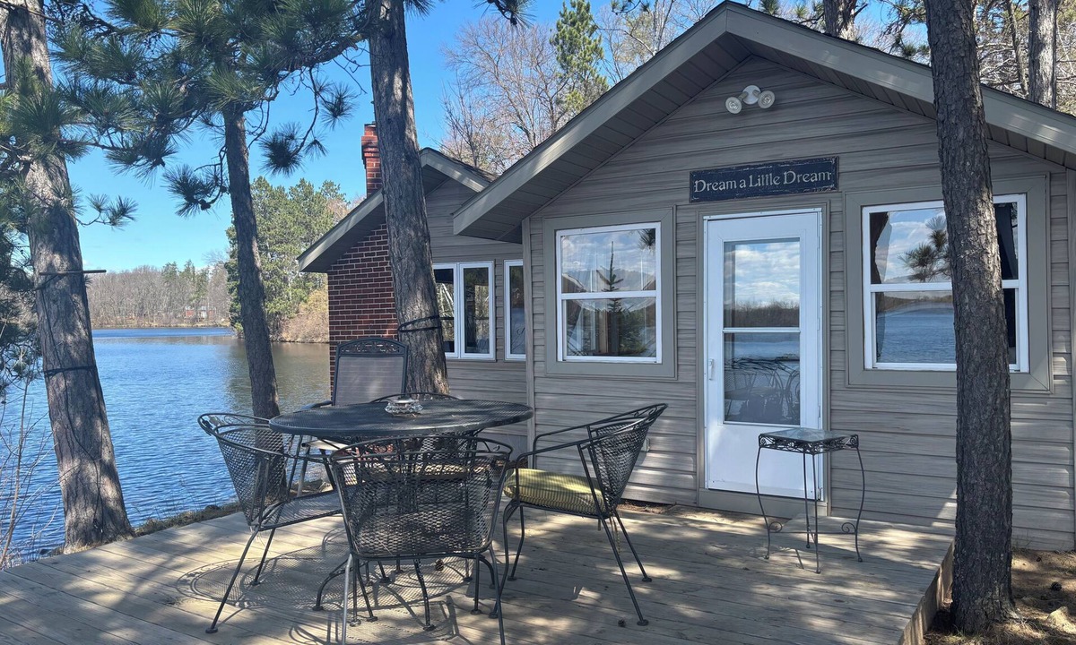 Brainerd Cabin | Cabin on Rice Lake access to Mississippi River 1 bedroom/1 bath sleeps 4