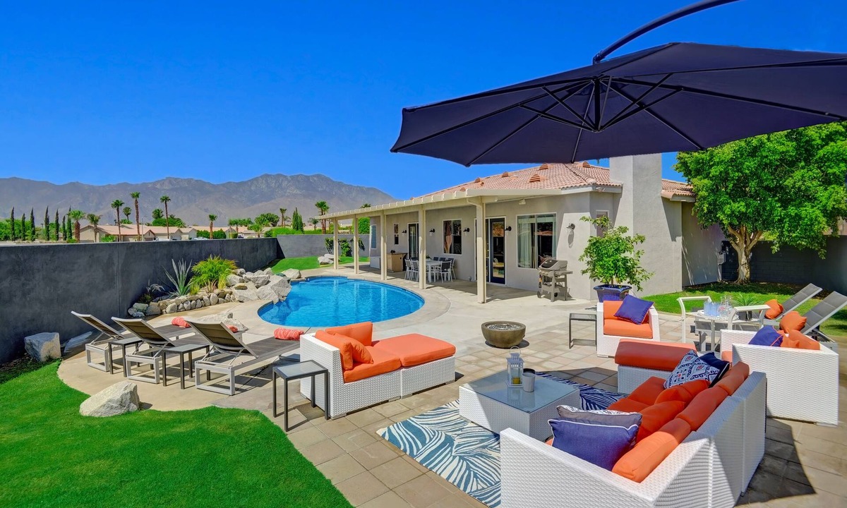 Cathedral City House | Camp Bella Vista. OFF SEASON MONTHLY SPECIAL OCTOBER 2025 APRIL, MAY &JUNE 2026