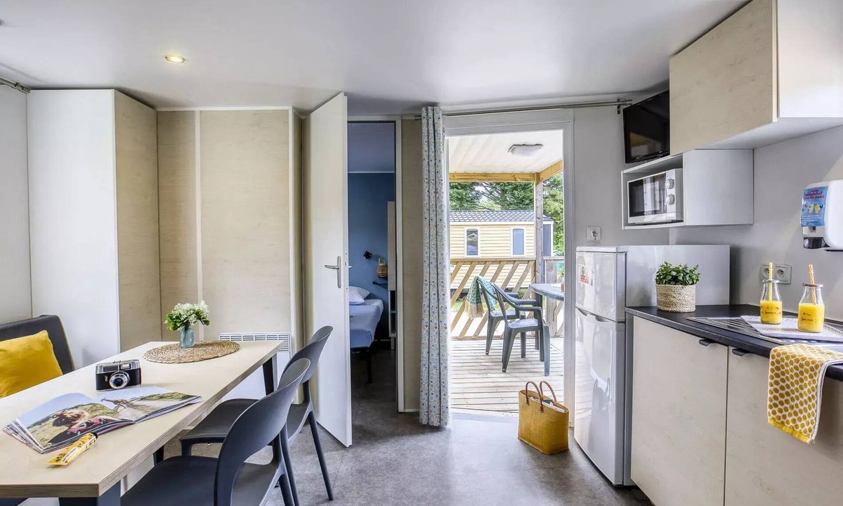 Nesles-la-Vallee House | CampingLe Grand Paris* - Premium 4-room mobile home for 6 people
