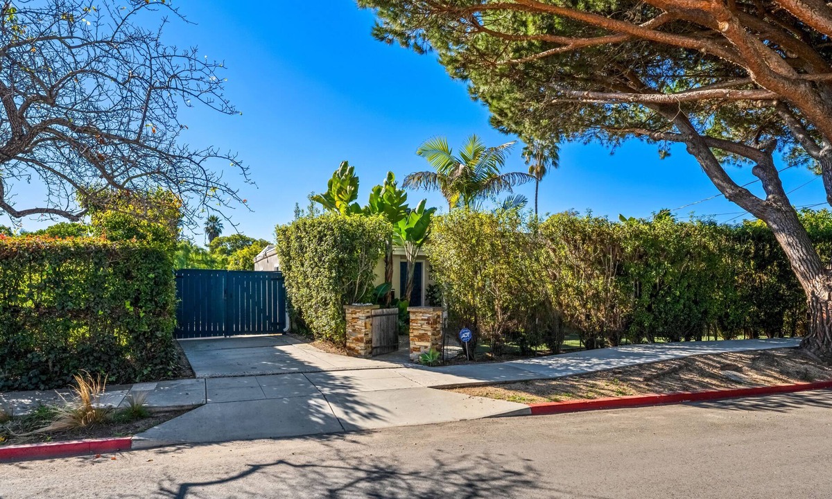 East Mesa House | Casa Alma Del Mar | The Chosen Collection