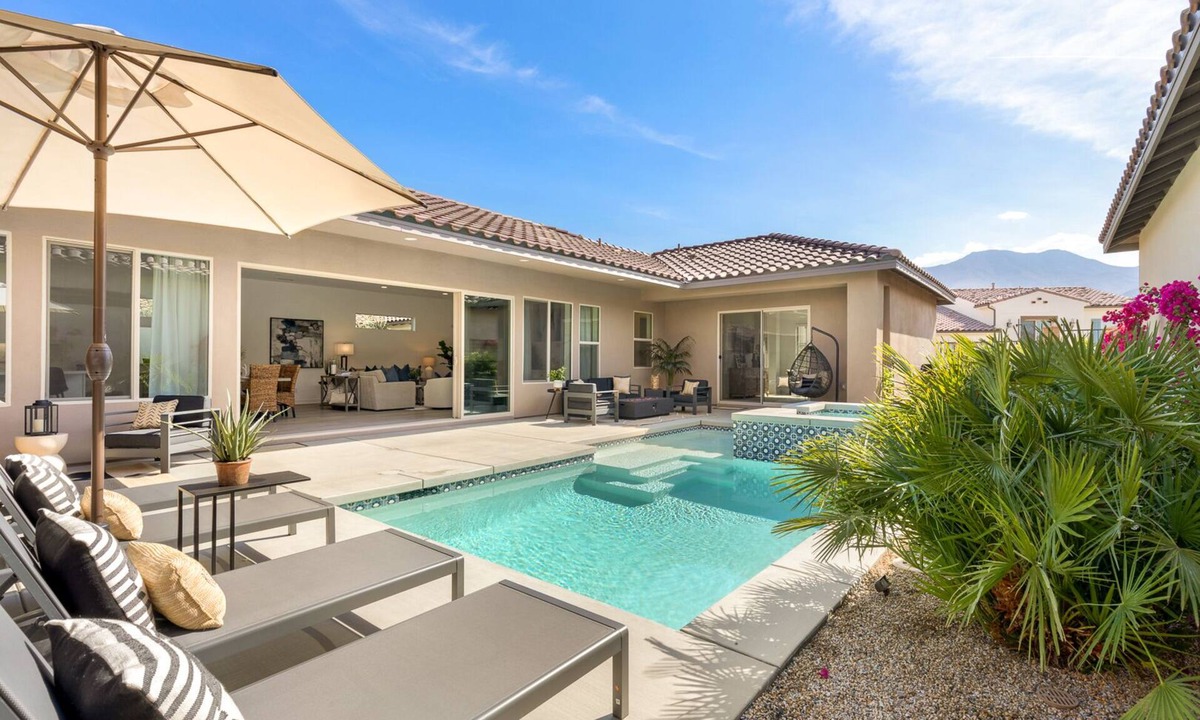 La Quinta House | Casa Luna – Luxurious 3 bed & 3.5 bath with prime location inside PGA West! #260088