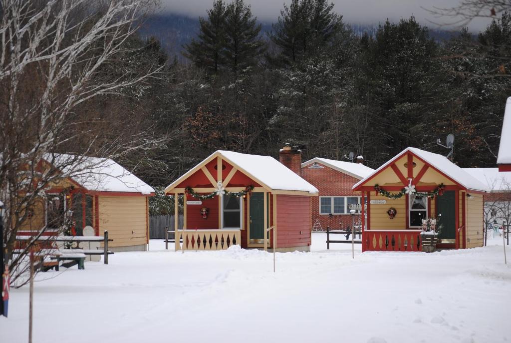 Manchester Center Hotel | Casablanca Motel