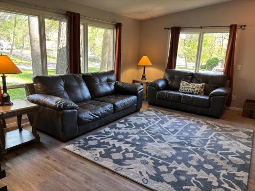 Cambridge House | Cedarwood Chateau