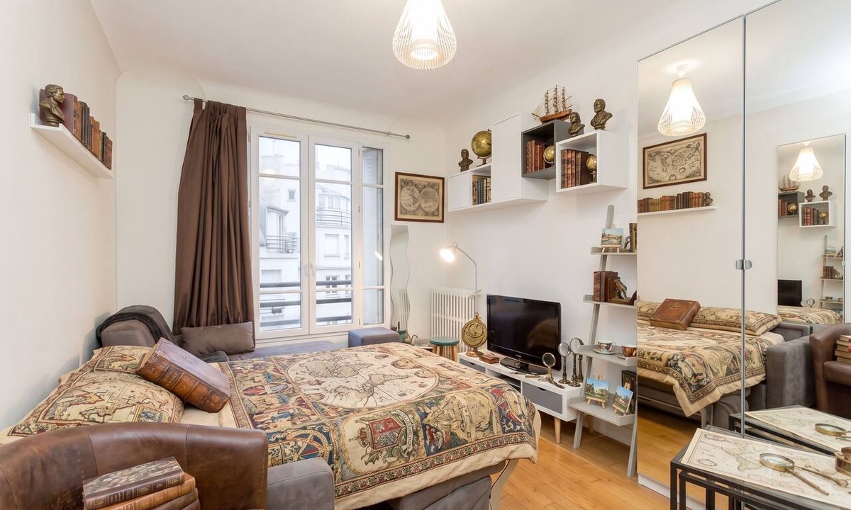Saint-Lambert Apartment | Celine 6