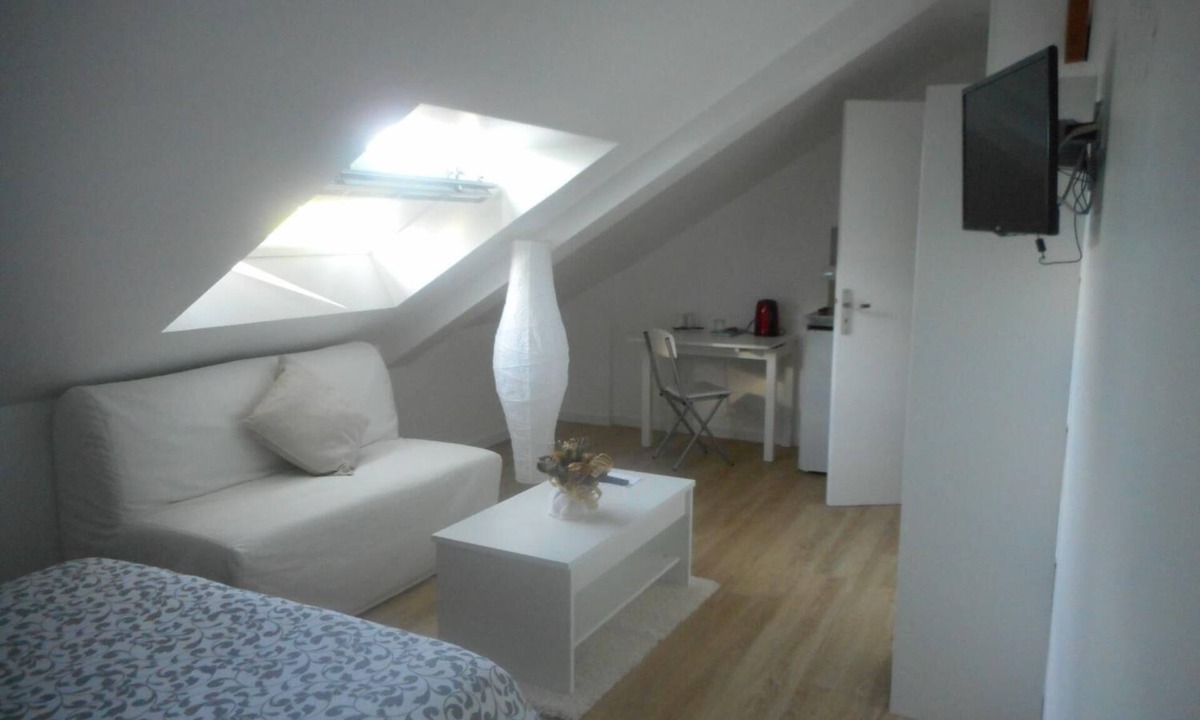 Vimoutiers Bed & Breakfast | Chalet de Malvoue