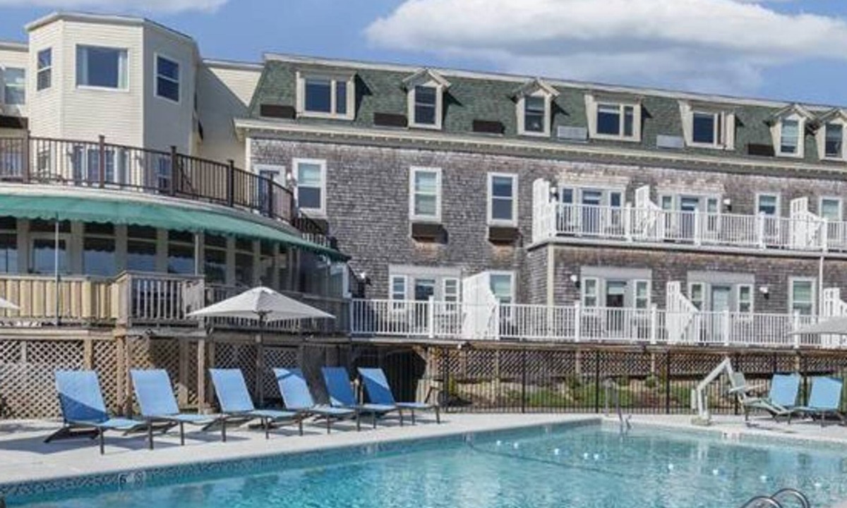 Jamestown Condo | Charming 1-bedroom at the Bay Voyage! Summer in style at this boutique resort.