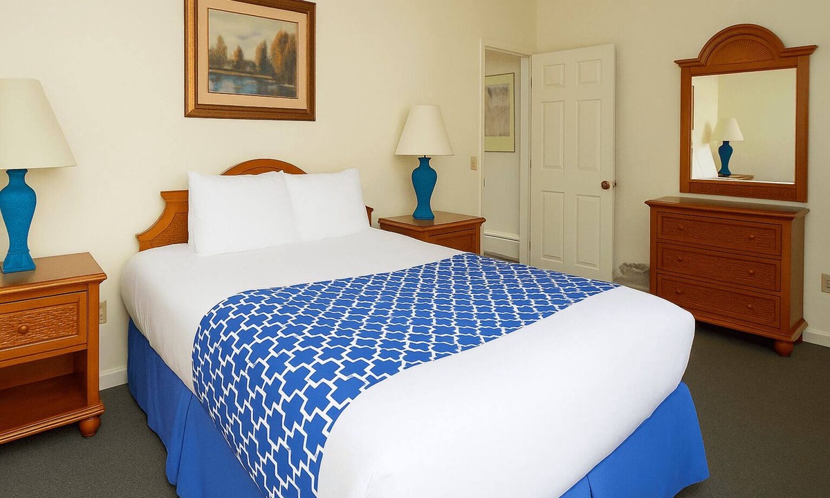 Lenox Dale Condo | Charming 2-Bedroom Condo w/Loft, Swimming Pools, Tennis–Lenox, MA Resort Getaway