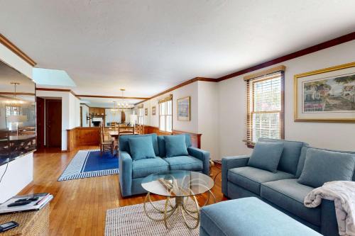 North Chatham House | Charming Dog Friendly North Chatham Ranch