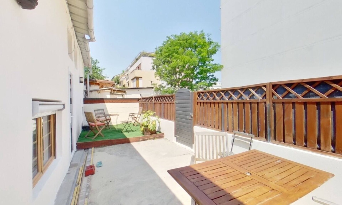 Montreuil House | Charming house with garden and parking