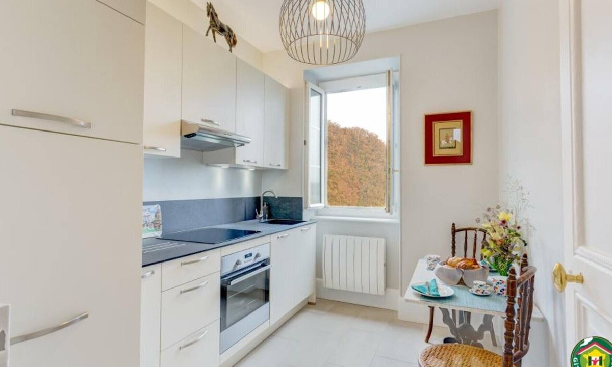 Chantilly Apartment | Charming renovated apartment in Chantilly with WiFi and parking