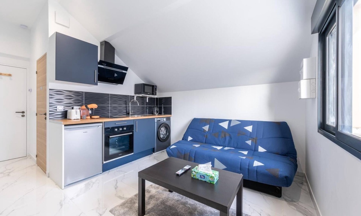 Vaujours Apartment | Charming studio near Roissy CDG