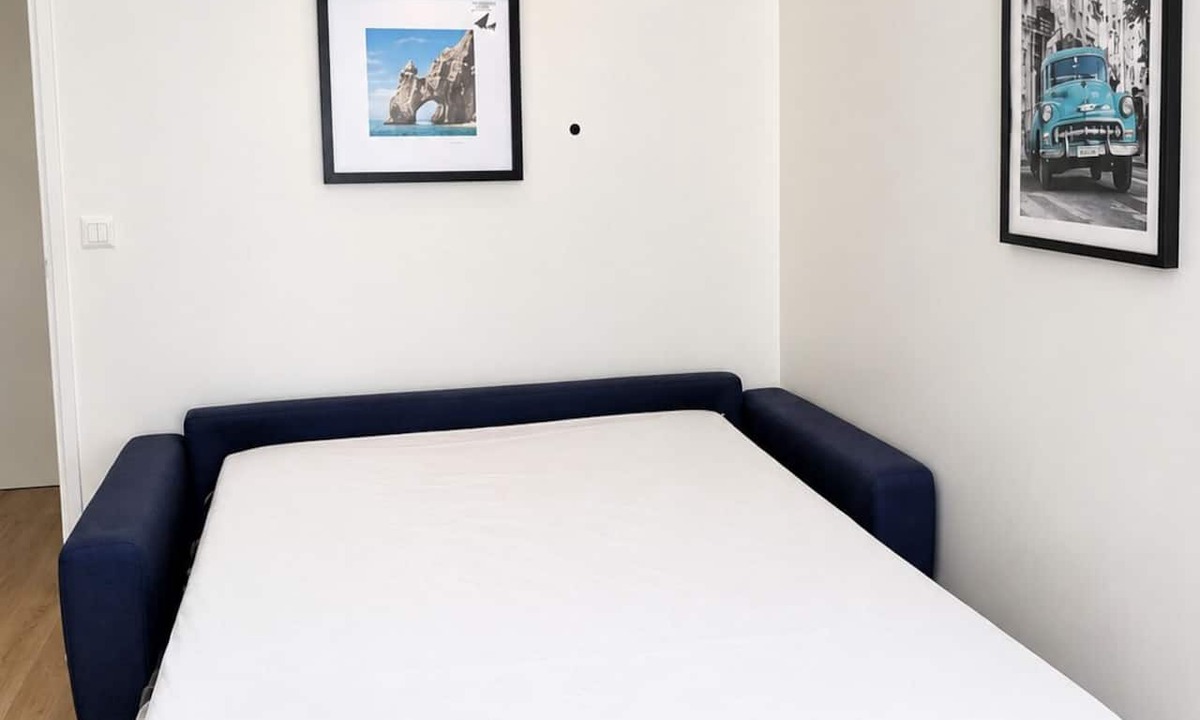 Epinettes Apartment | Charming Studio with Garden Terrace in the 17th C 07