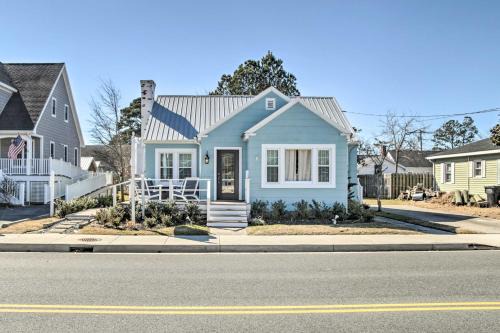 Chincoteague House | Chincoteague Island Cottage ~ 2 Mi to Beaches