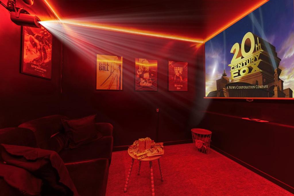 Bobigny Apartment | CINEHOUSE - Proche Paris - 5 personnes - Cinéma privé