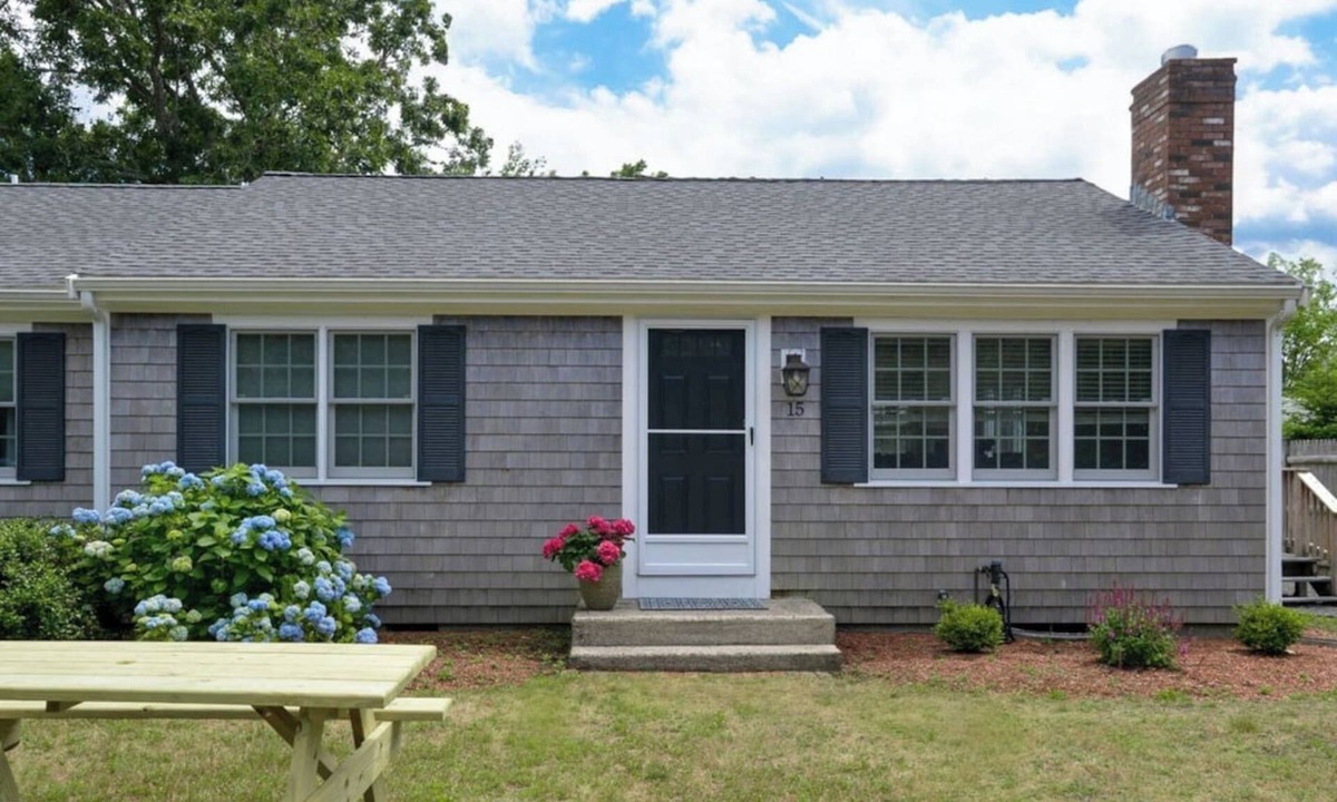 West Dennis House | Coastal Haven in West Dennis