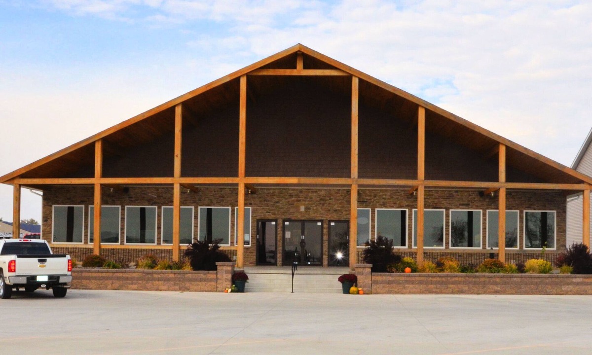 Lake View Hotel | Cobblestone Inn and Suites - Lake View