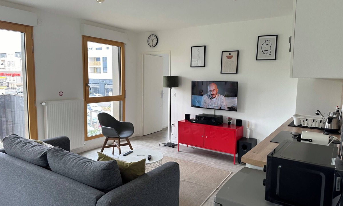 Villepinte Apartment | Cosy 2 rooms and parking 30 mns Gare du Nord by immo kit bnb
