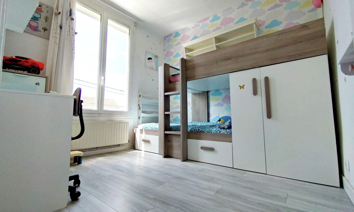 Abbesses House | Cosy house between Paris and Disneyland