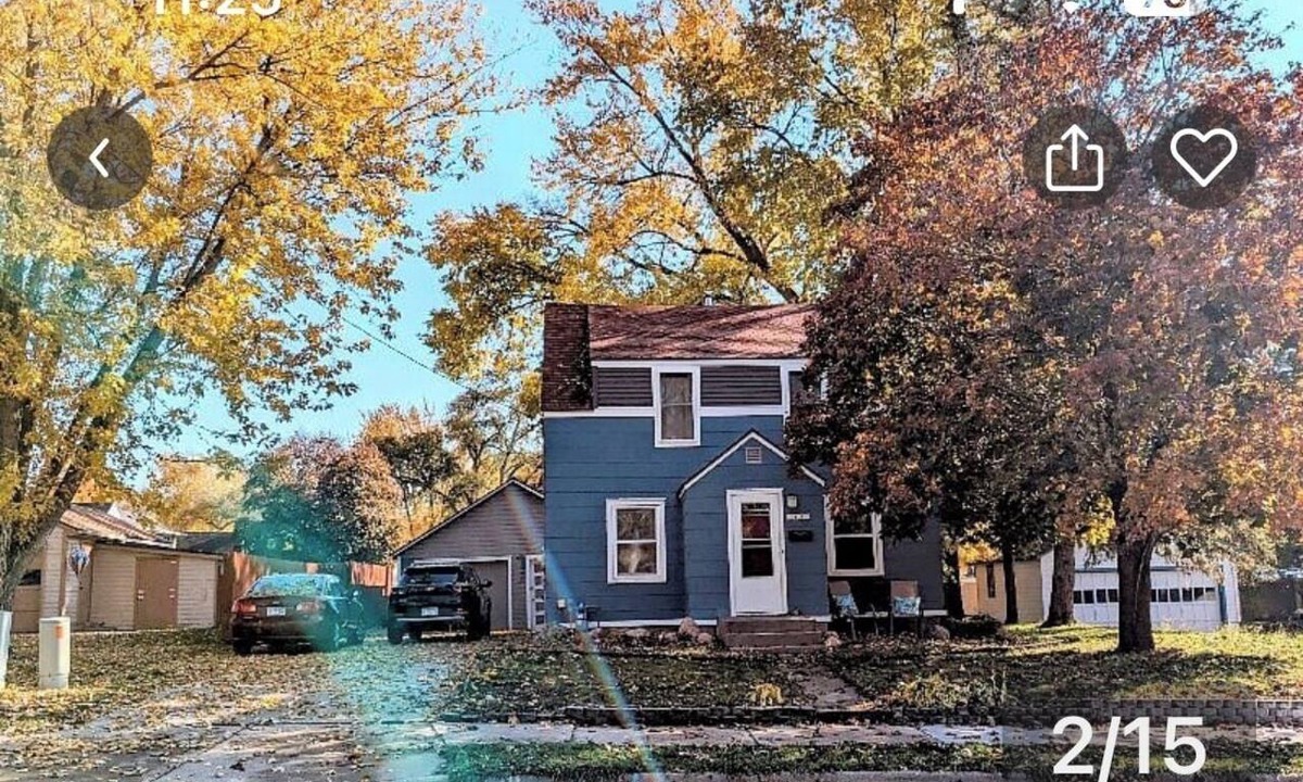 Faribault House | Cottage cozy 3bdrm, 1.5 baths in soothing Faribault nestled on the East side.