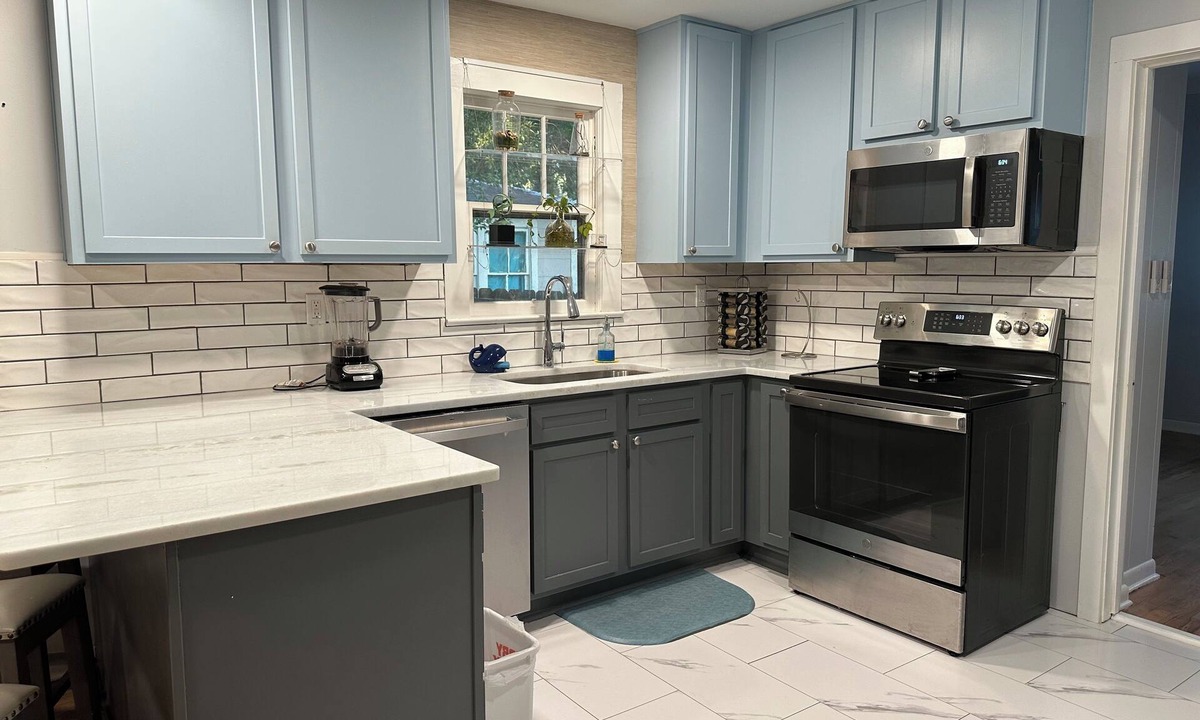 Foley Cottage | Cottage Downtown Foley/1 mi to Sports Complex/4 mi to OWA/11 mi to beach