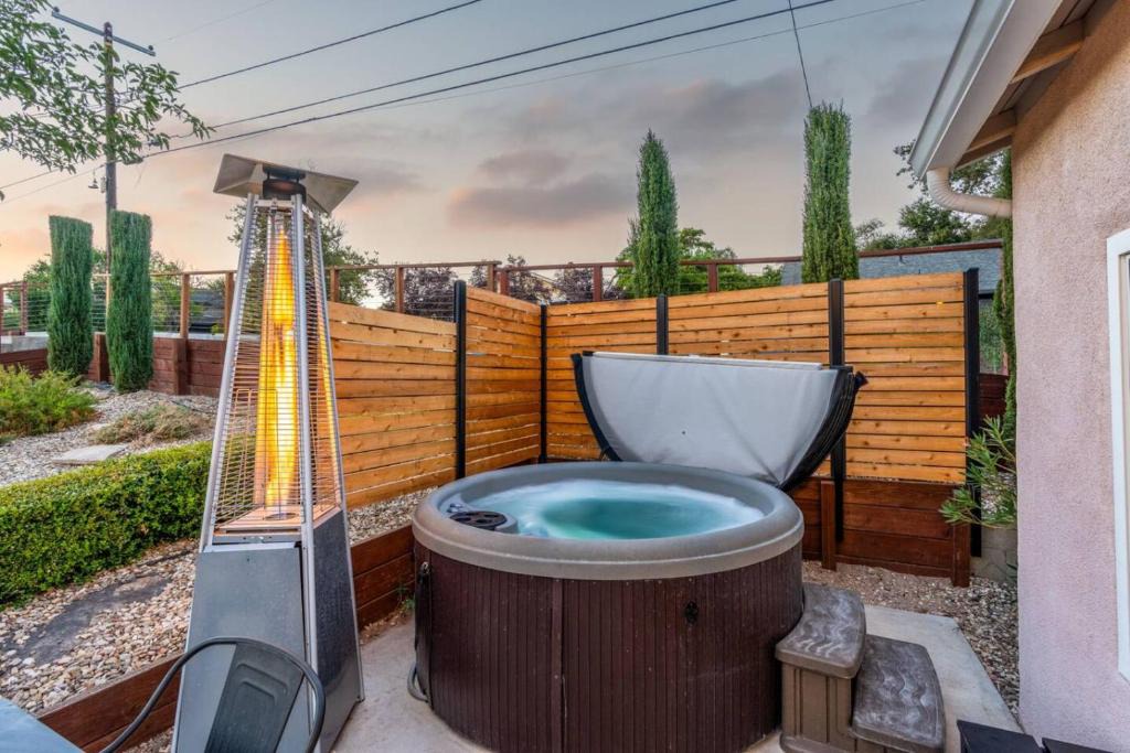 Paso Robles House | Cottage on Micro Resort, Hot tub close to Downtown