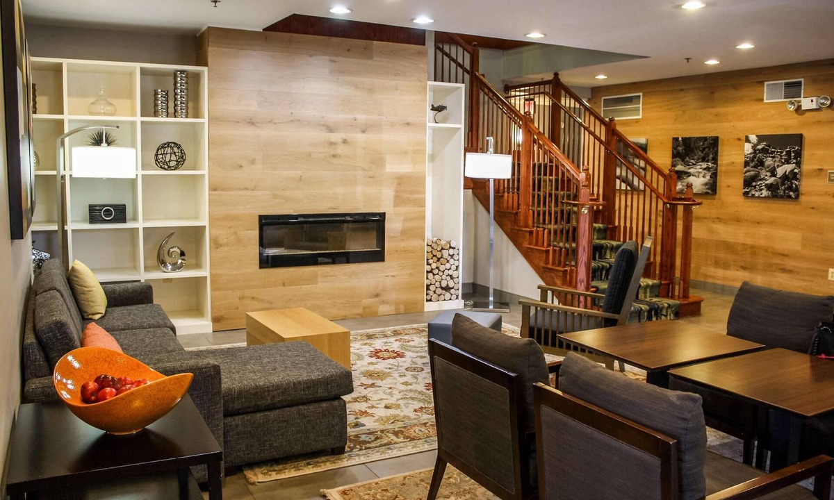 Sterling Hotel | Country Inn & Suites by Radisson, Washington Dulles International Airport, VA