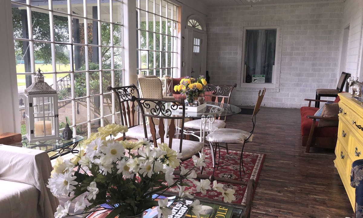 Collins House | Country Life and The Great Outdoors