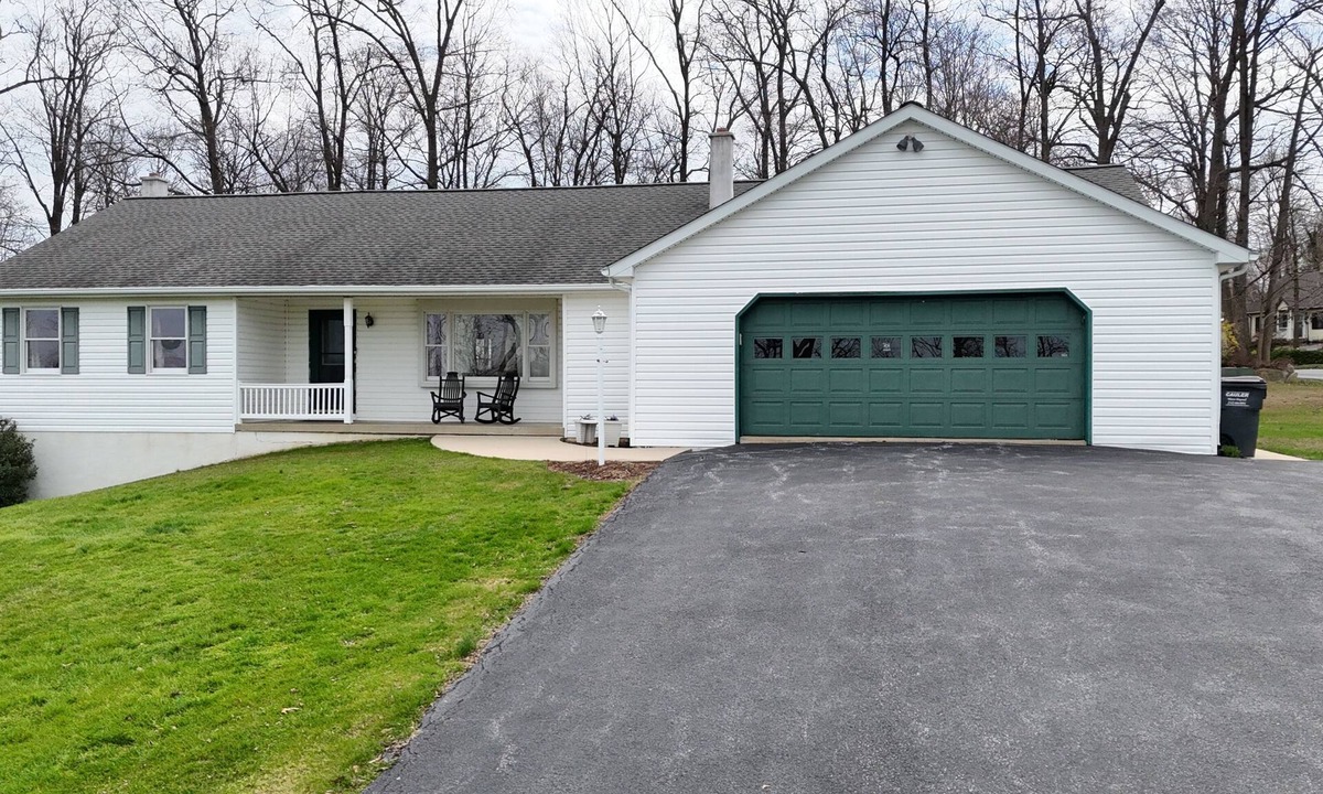 Christiana House | Countryside Haven a Spacious 4-bedroom house in Quarryville