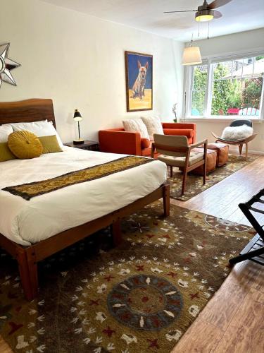 Solvang Apartment | Couples Cottage l Steps to Downtown