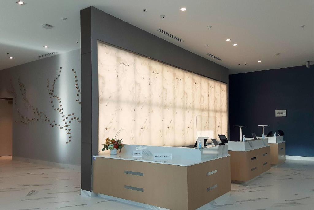 Monterey Park Hotel | Courtyard by Marriott Los Angeles Monterey Park