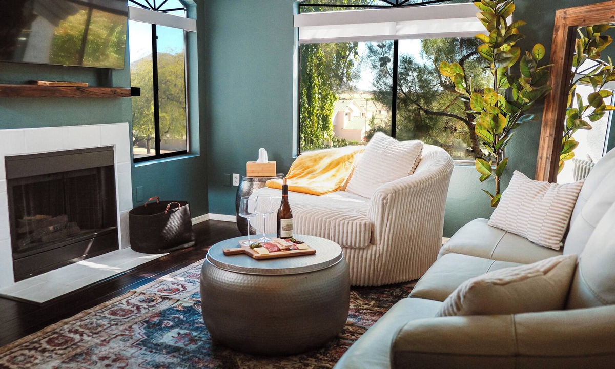 North Scottsdale Condo | Cozy 1-bedroom condo in Scottsdale with Mountain View’s and a central location