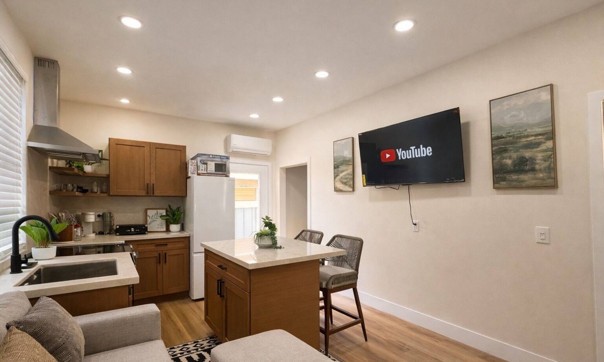 Moreno Valley Villa | Cozy 1BR Suite w/Private Yard + Fully Furnished All Utilities