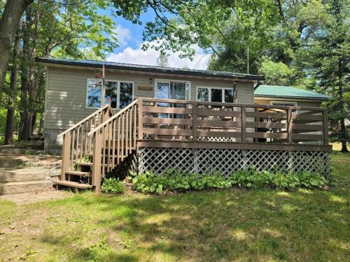 Suring House | Cozy 2 Bedroom Cabin