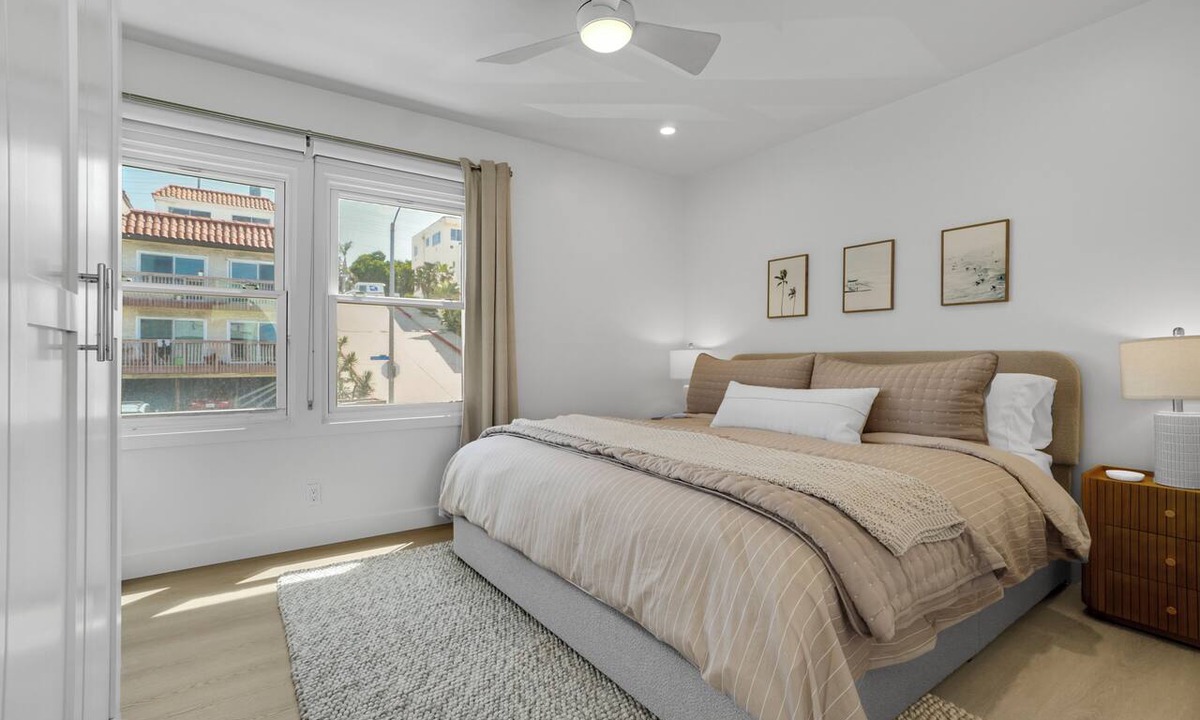 El Porto Apartment | Cozy Coastal Retreat w/King Bed & Full Kitchen
