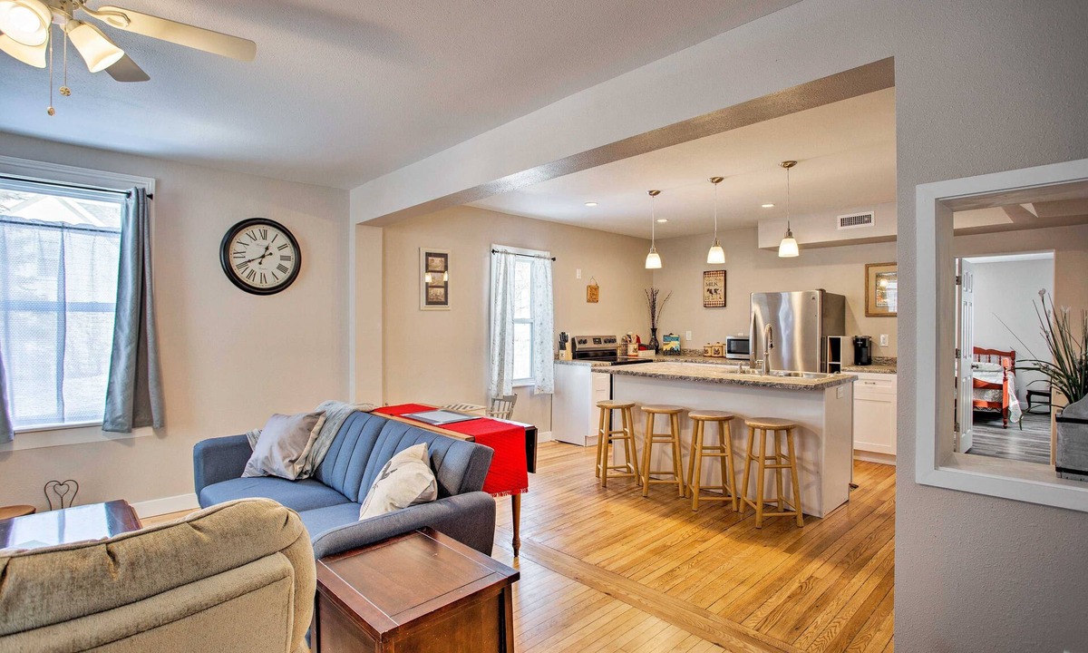 Menomonie House | Cozy East Side Retreat, Walk to UW-Stout/Downtown