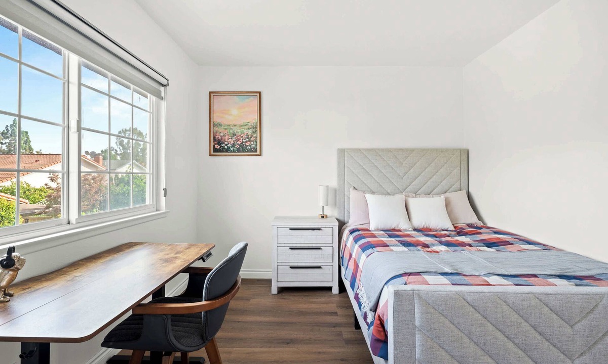 Norwalk House | Cozy Full Bedroom Shared Home, Great Value