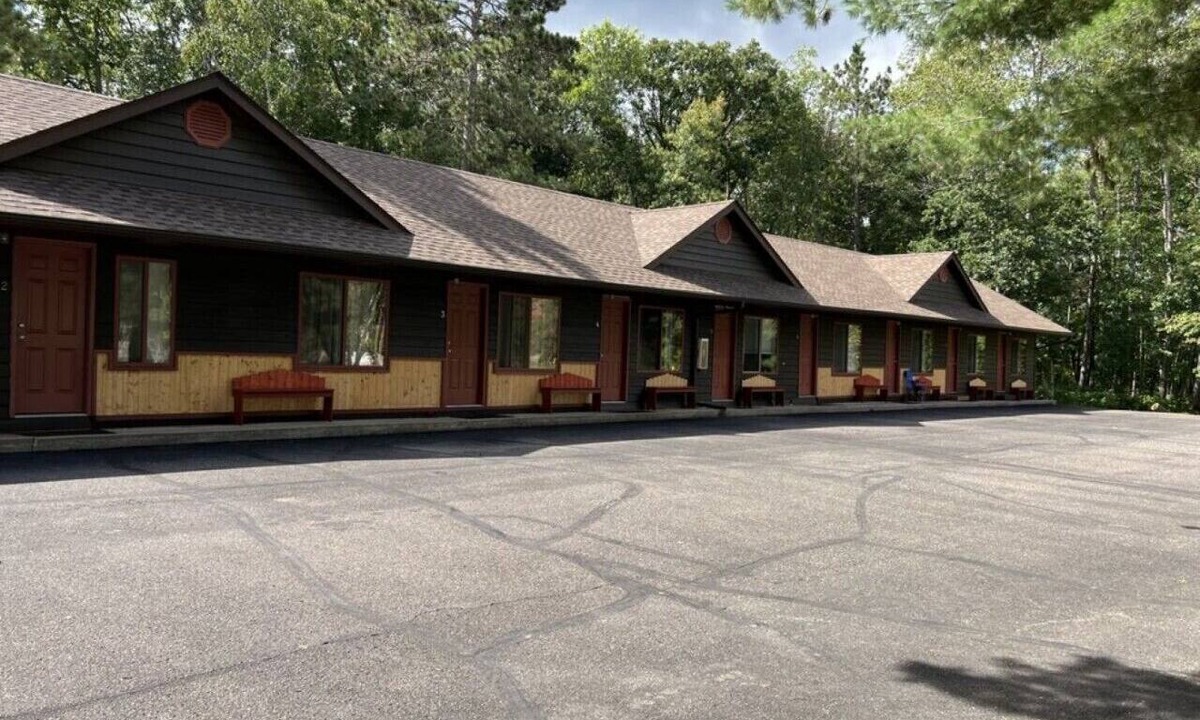 Lake Shore Apartment | Cozy Gull Lake Getaway