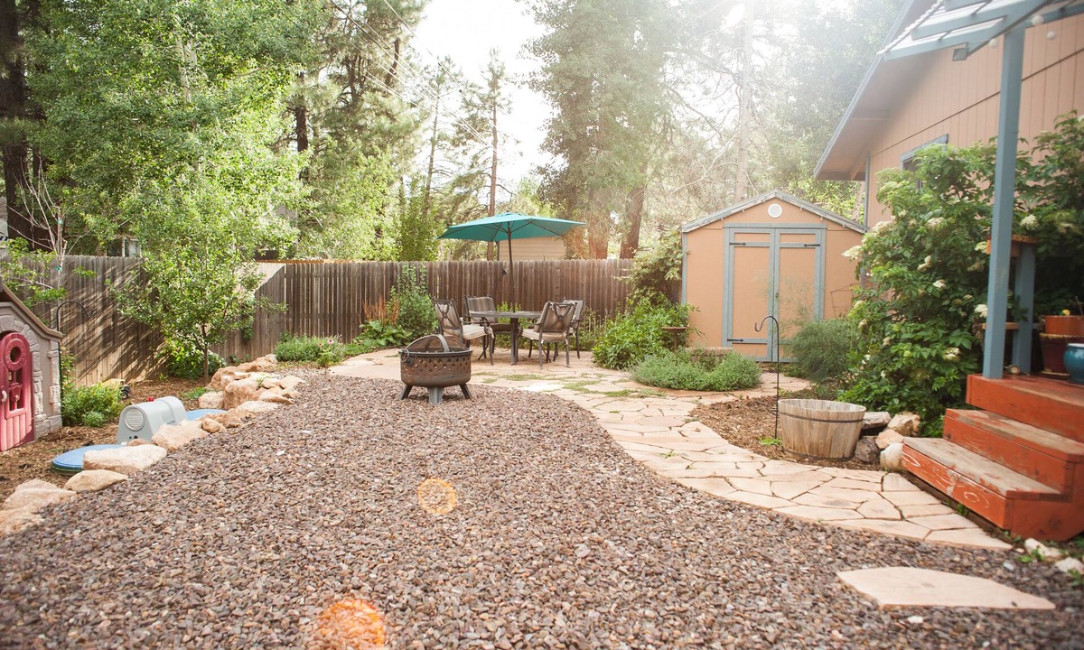 Mountainaire House | Cozy Pines Retreat: Fenced Yard, Fireplace & Dogs Stay FREE!