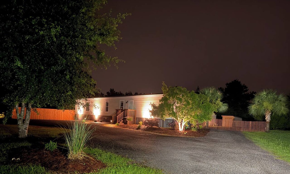 Elberta House | Cozy & quiet 2 bedroom country getaway, close to all the fun!