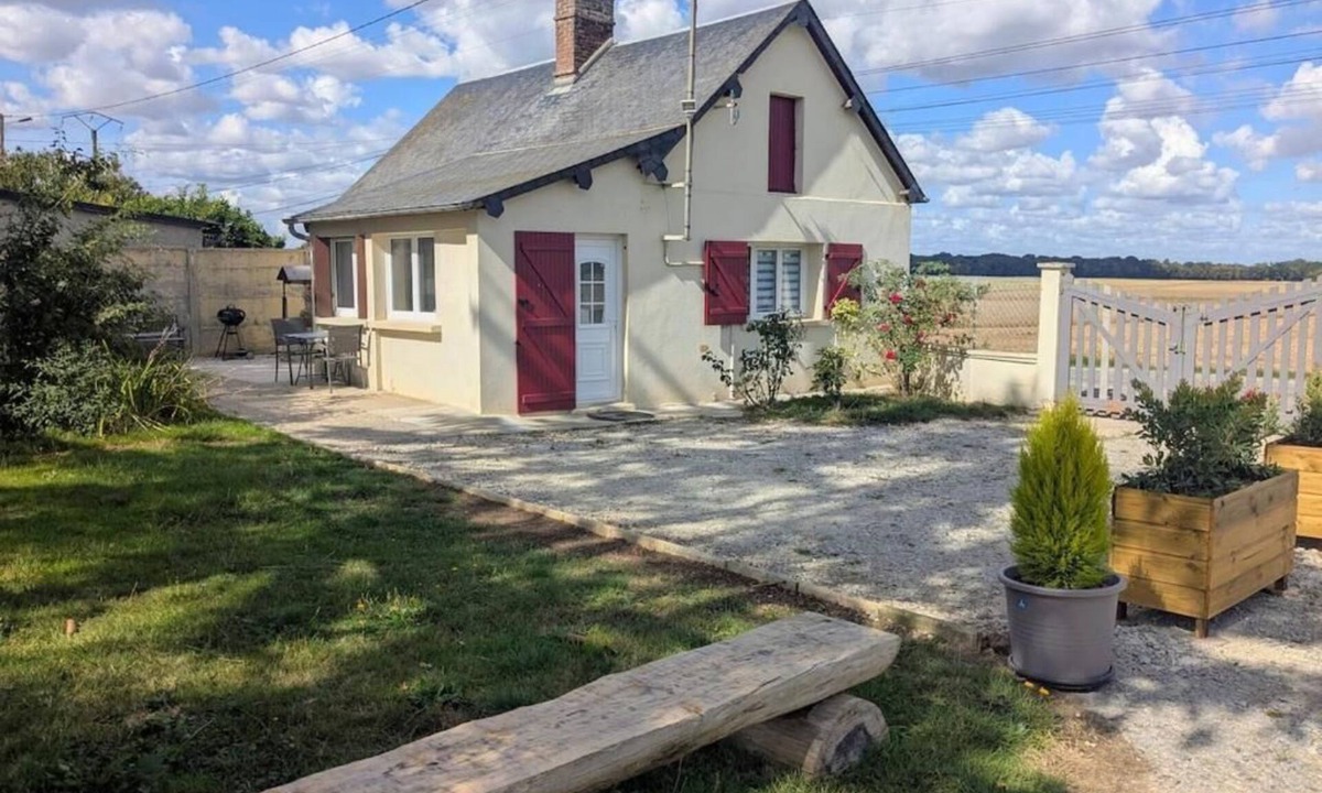 Le Plessis-Grohan House | 🏡Cozy, renovated single-story house with a garden