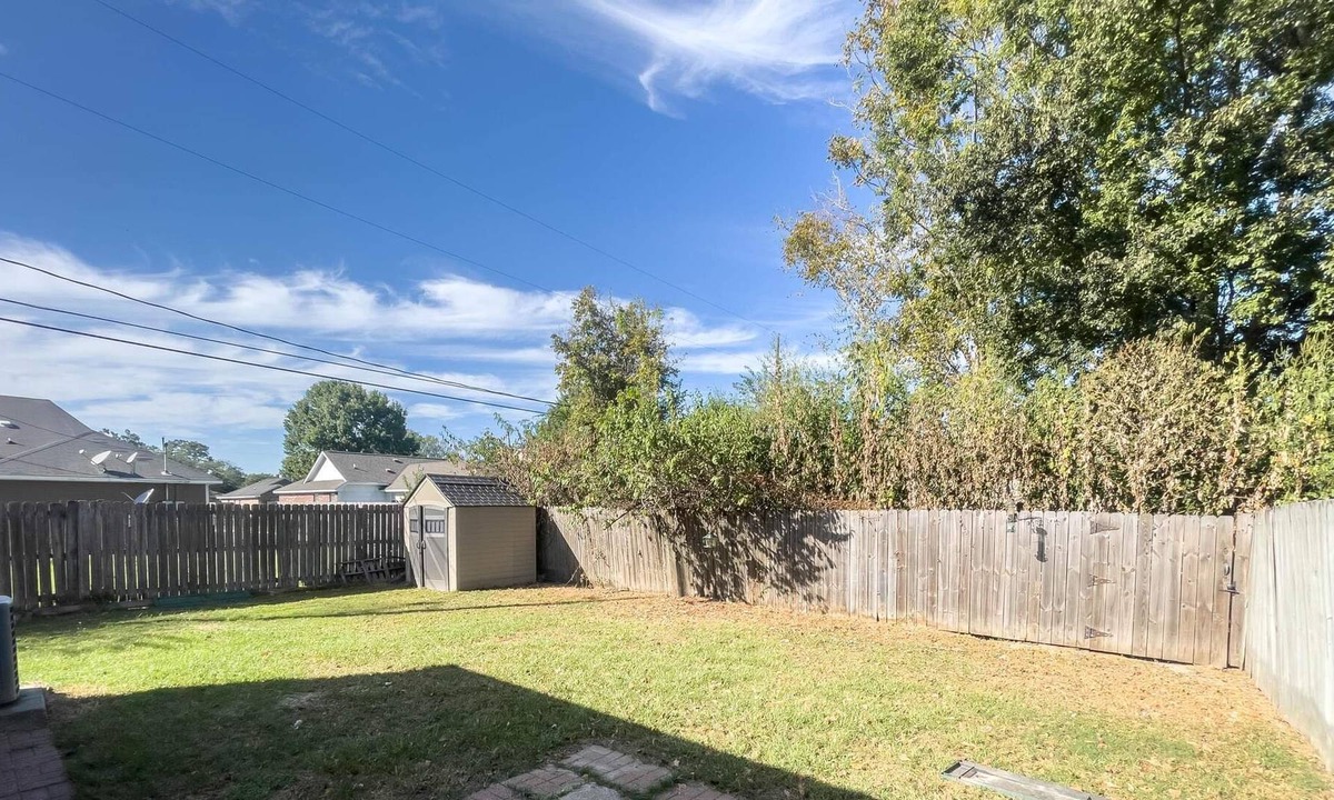 South Baton Rouge House | Cozy Townhome near LSU/Shops/Restaurants- 3 Bedroom